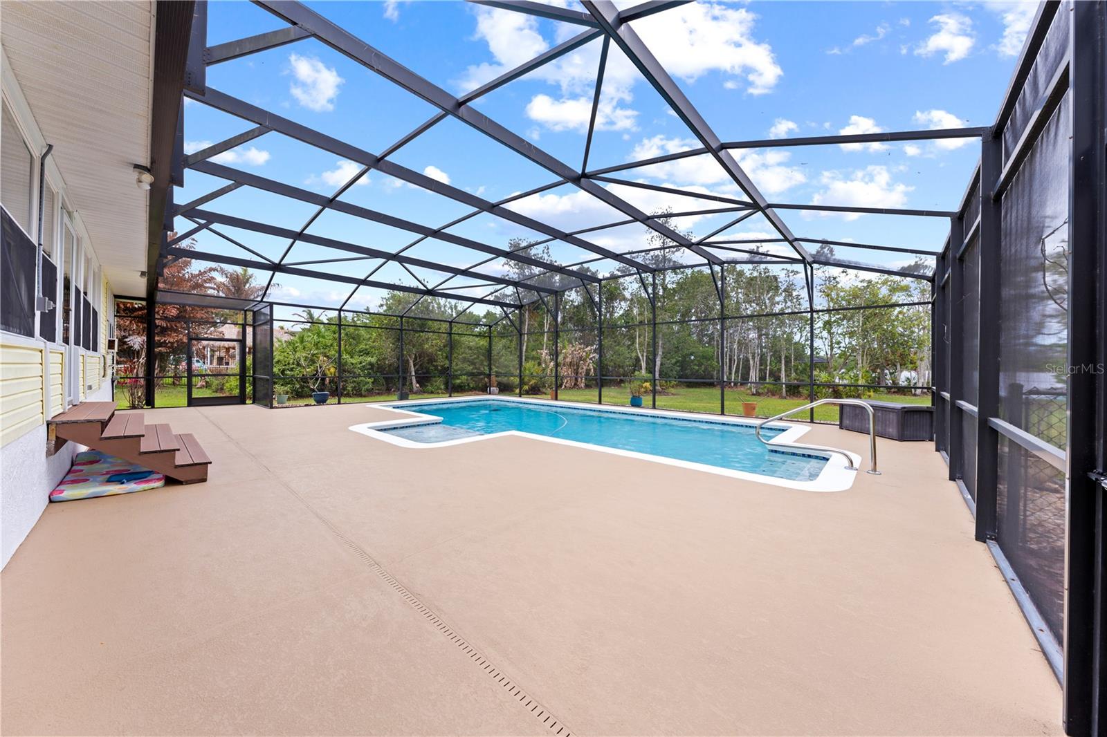 BAY LAKE RANCH UNIT 3 - Residential