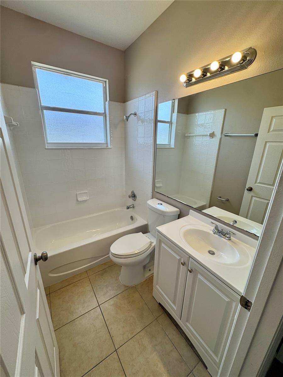 ISLEBROOK PH 01 - Residential