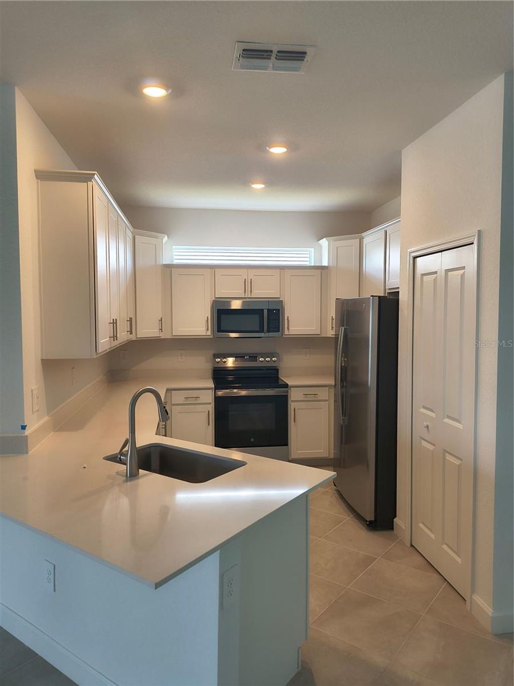 Photo of 8225 Shore Lake Drive, Englewood, FL 34224 (MLS # N6141133)