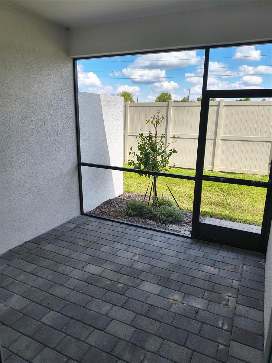 PALM LK/COCO BAY - Residential Lease