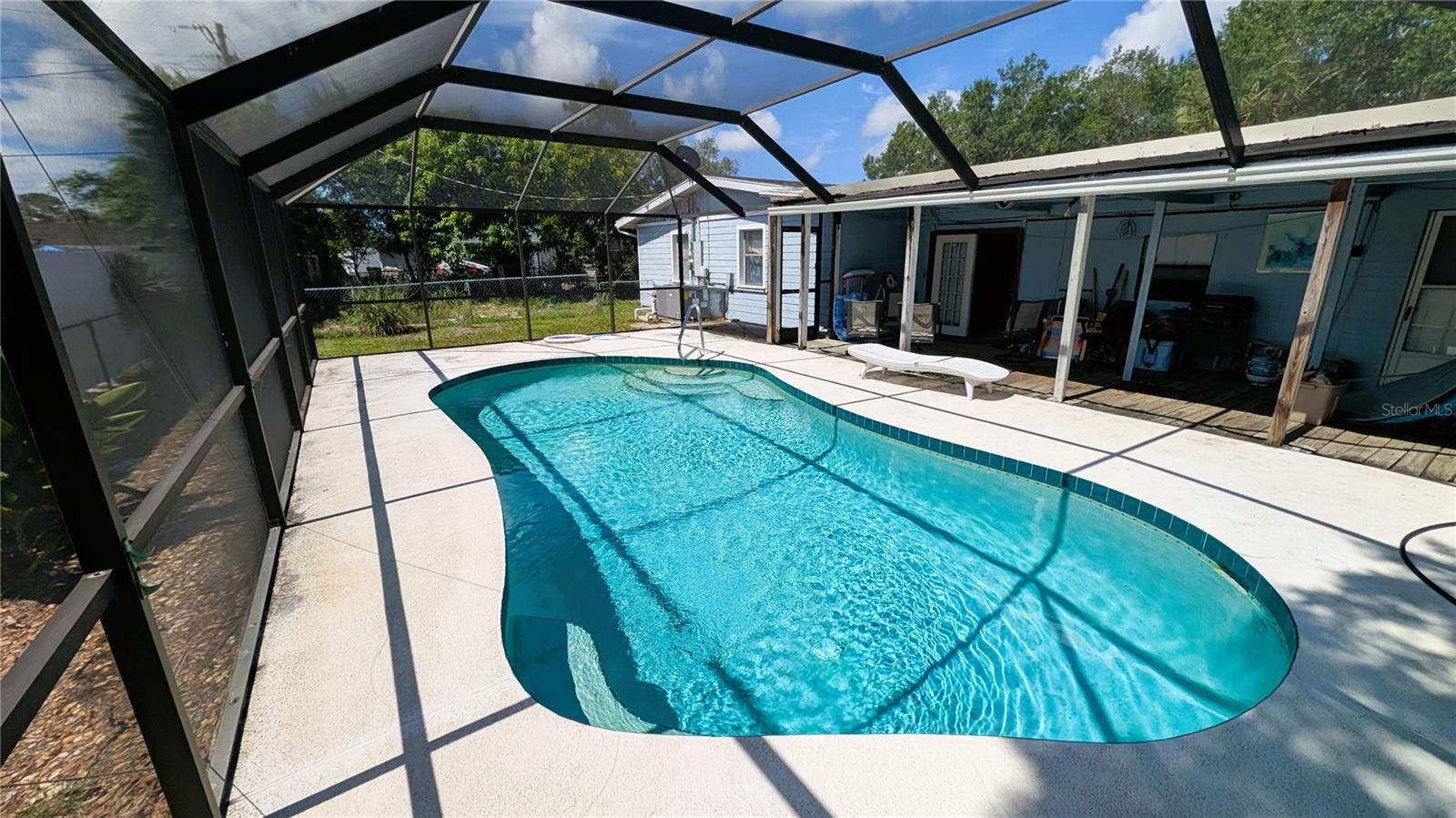 5350 CASTLEMAN DRIVE