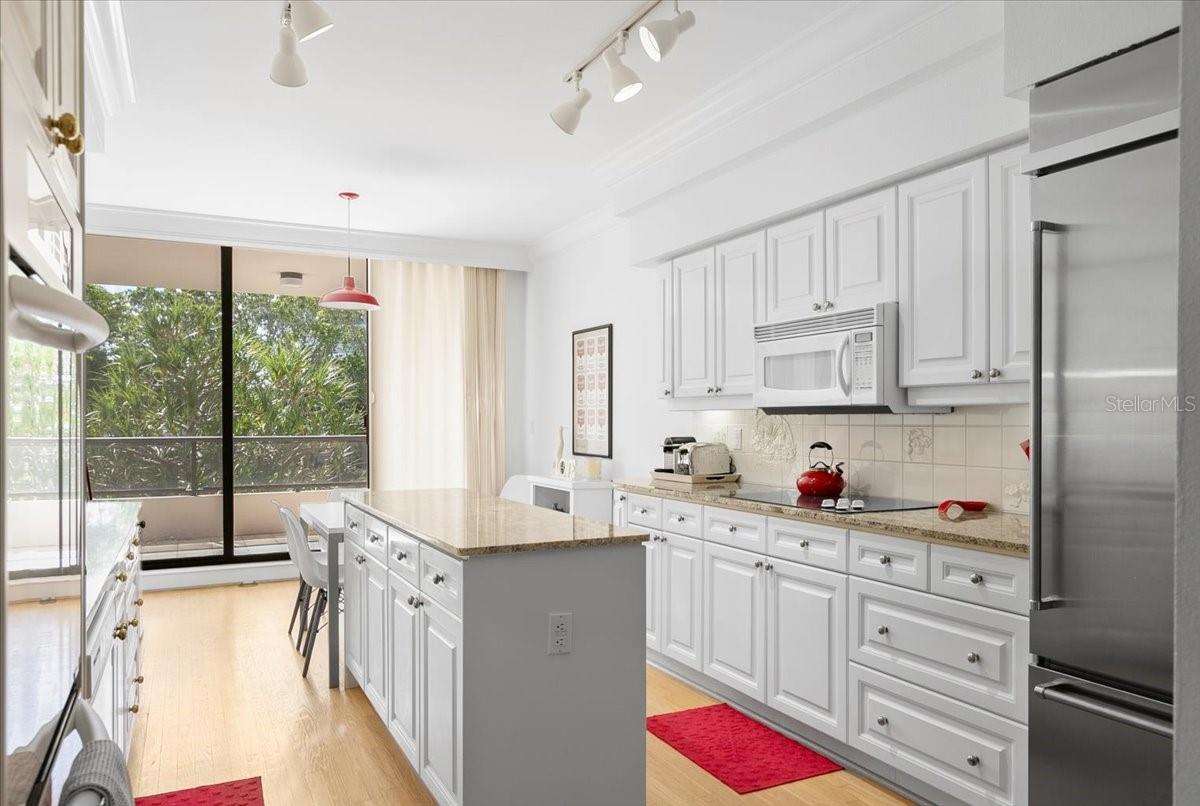 SANCTUARY IV - Residential Lease