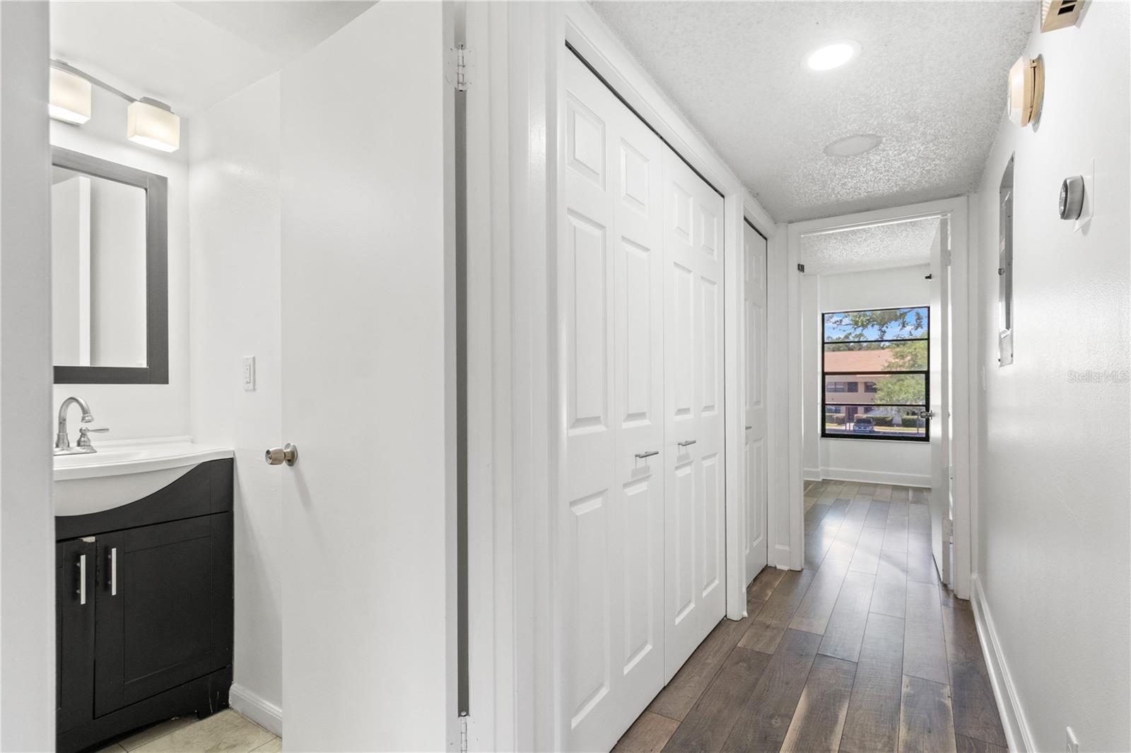 RIVER OAKS CONDO II - Residential