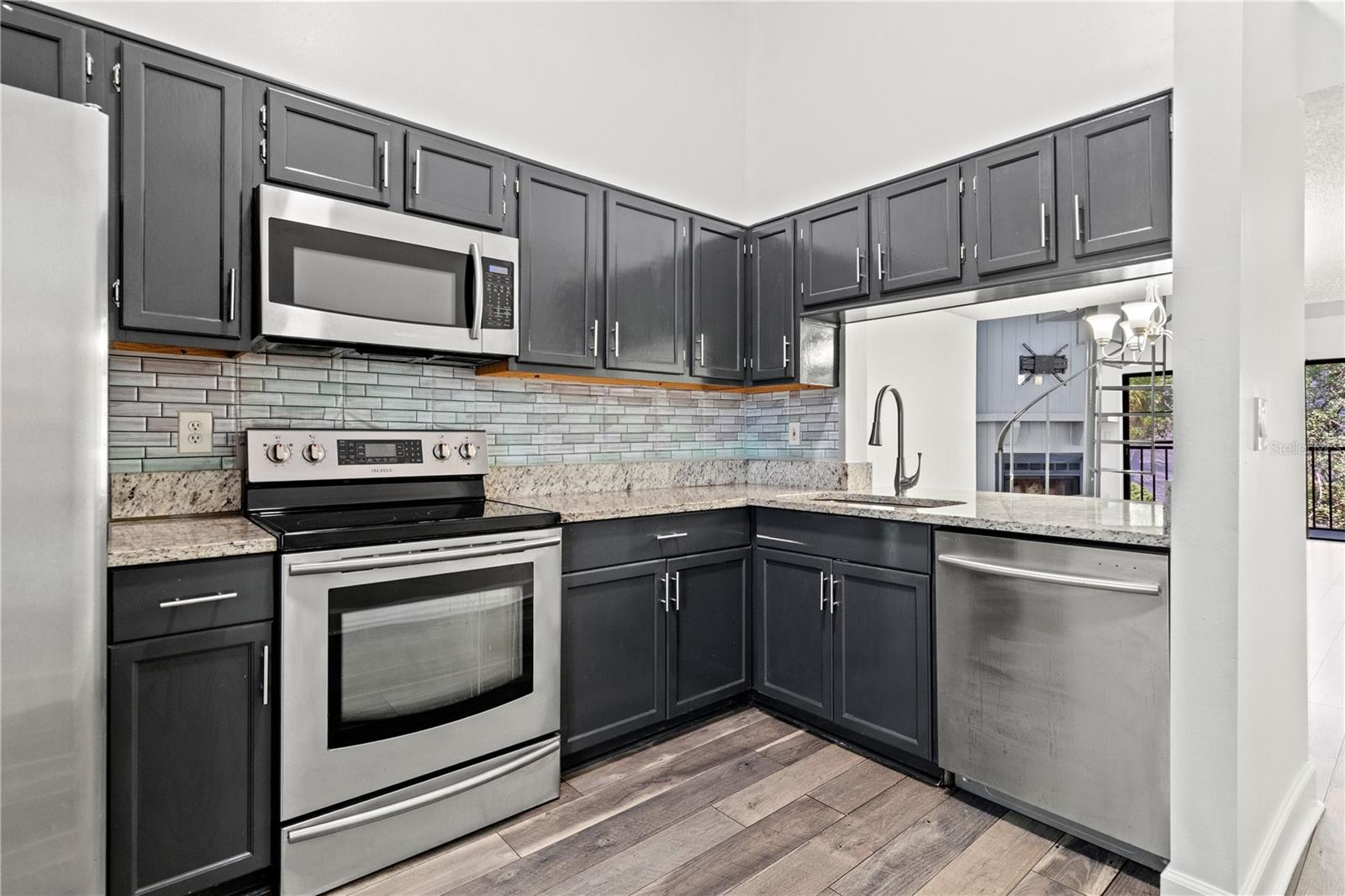 RIVER OAKS CONDO II - Residential