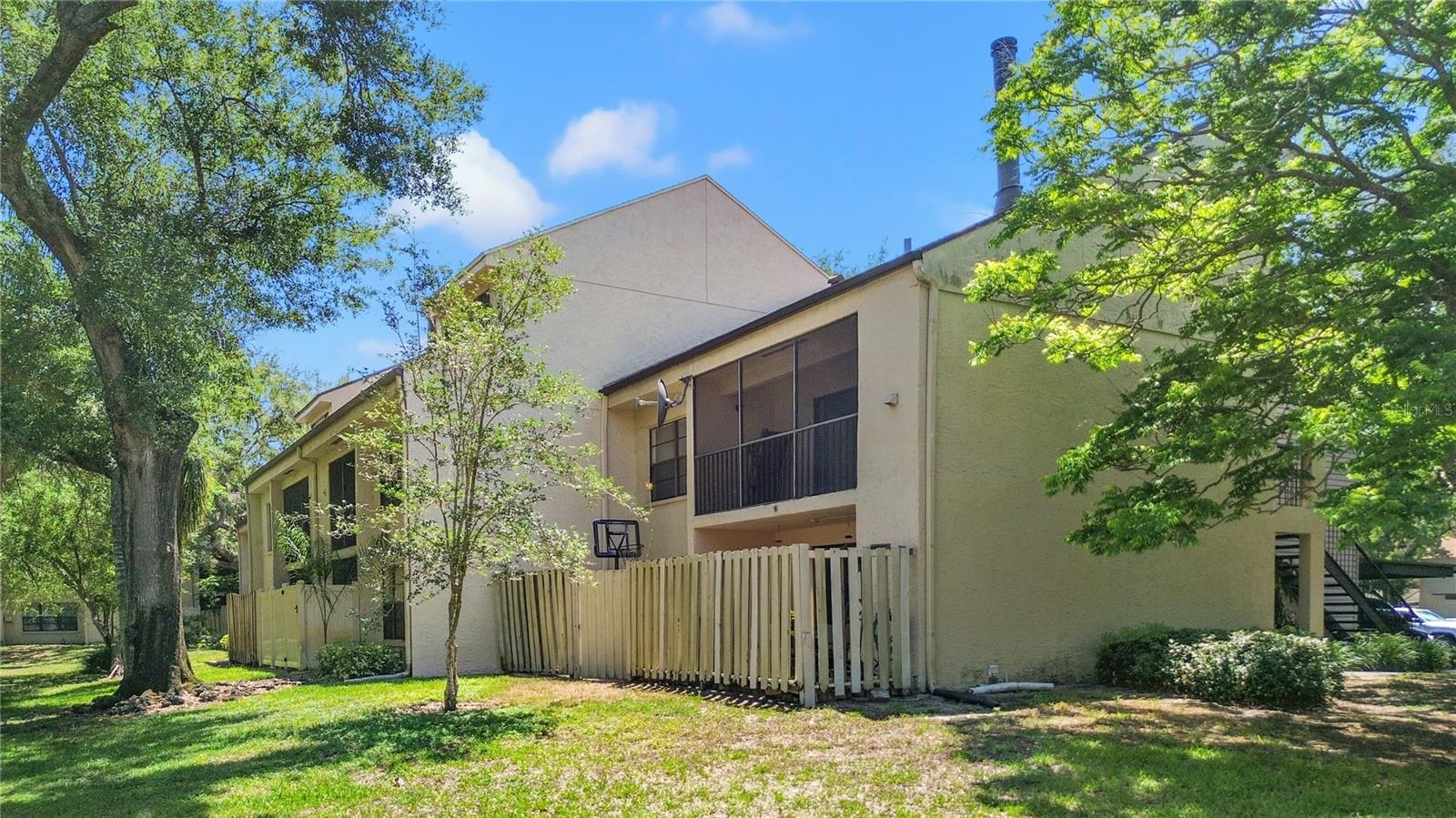 RIVER OAKS CONDO II - Residential