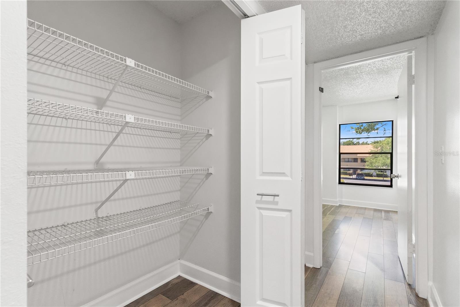 RIVER OAKS CONDO II - Residential