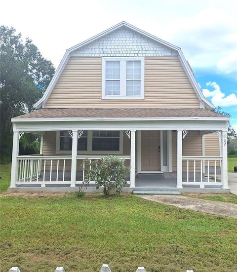 Photo of 102 W Virginia Street, Arcadia, FL 34266 (MLS # D6144085)