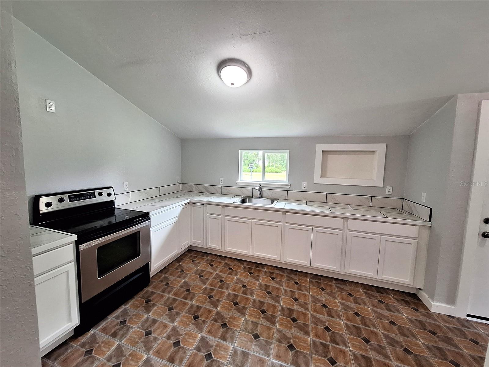 R E NOWLINS ADD - Residential