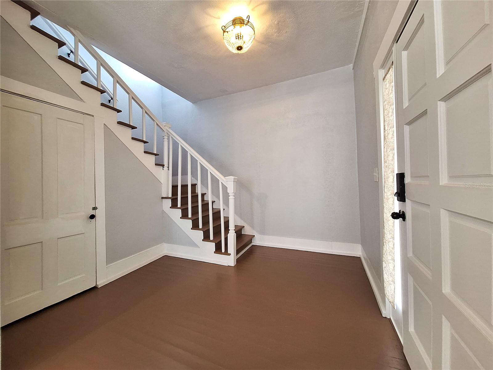 R E NOWLINS ADD - Residential