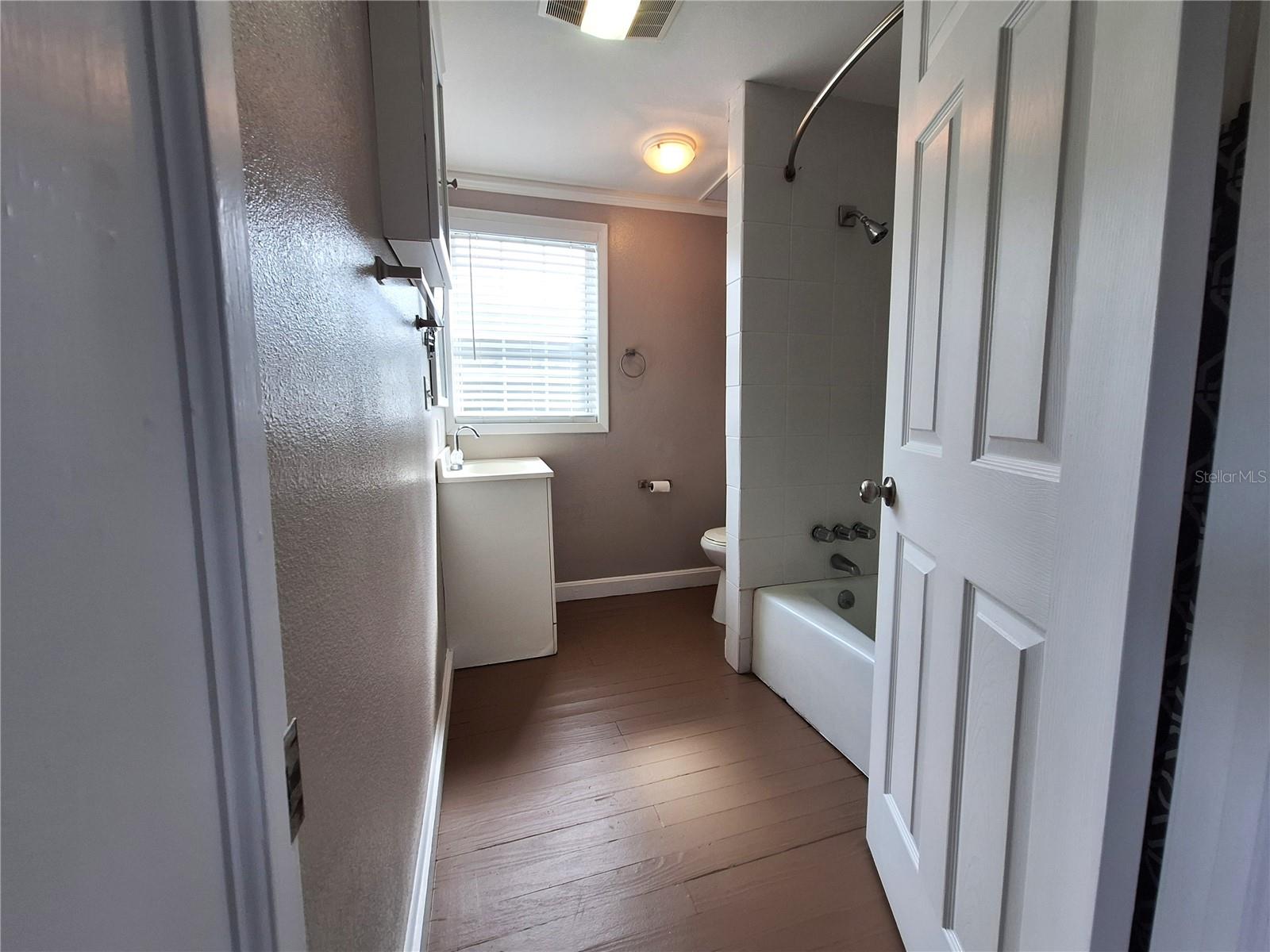 R E NOWLINS ADD - Residential