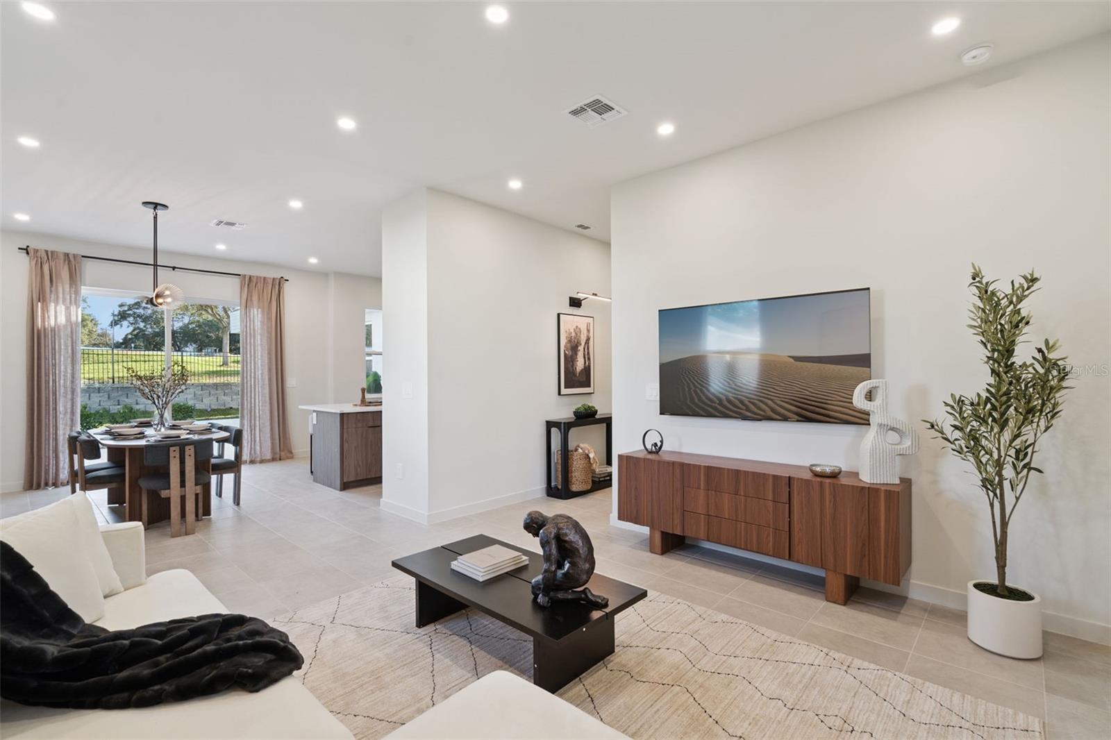 BOULEVARD OAKS OF LADY LAKE - Residential