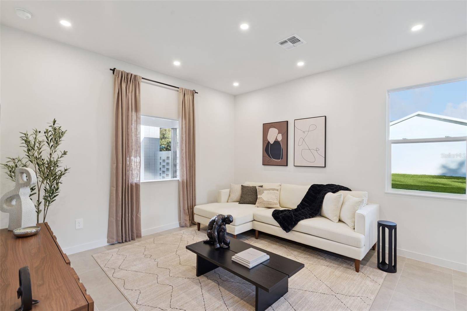 BOULEVARD OAKS OF LADY LAKE - Residential