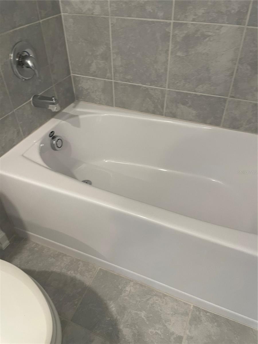 ASTONIA 50S - Residential