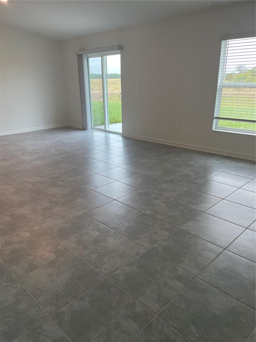 ASTONIA 50S - Residential