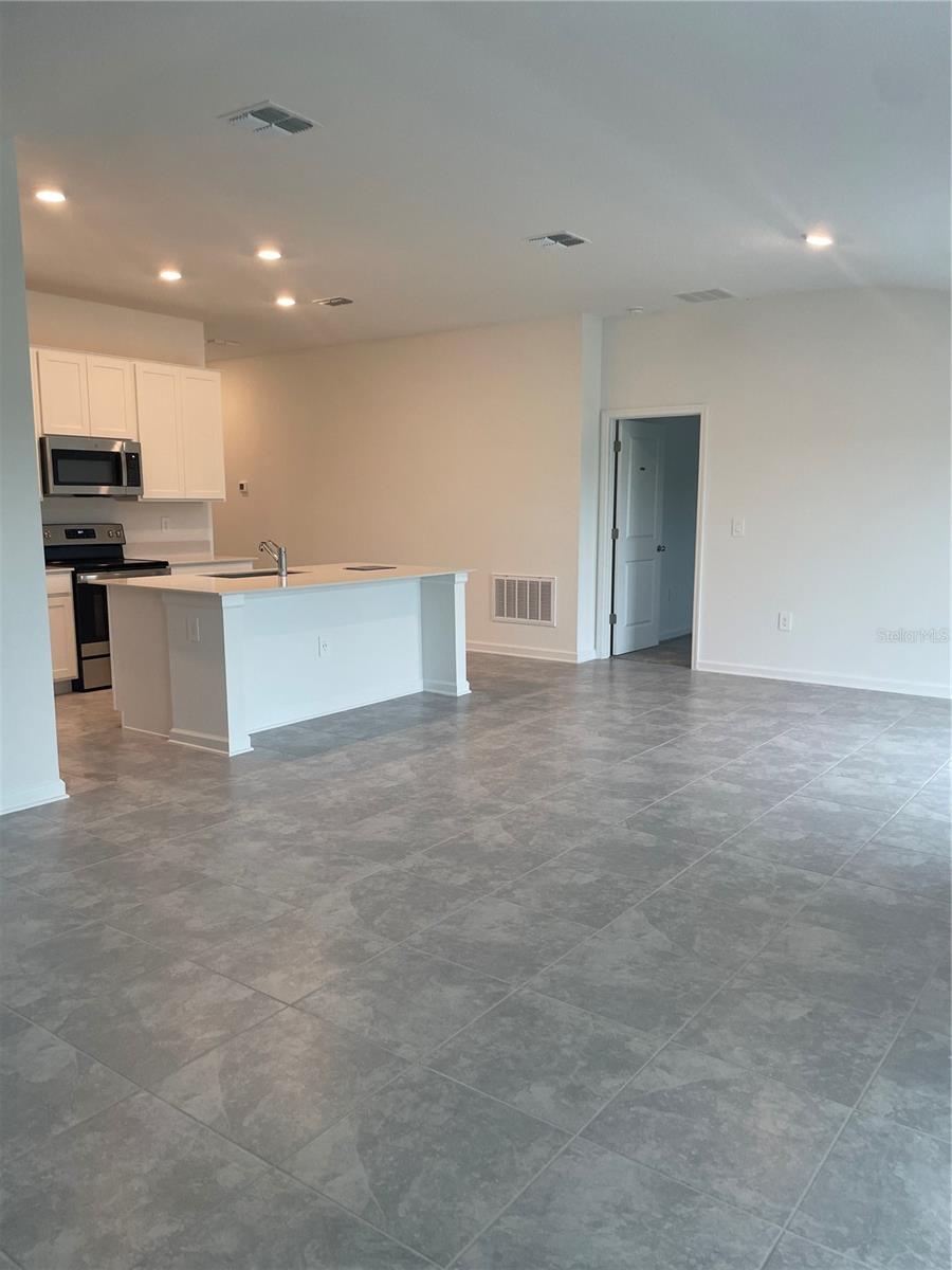 ASTONIA 50S - Residential