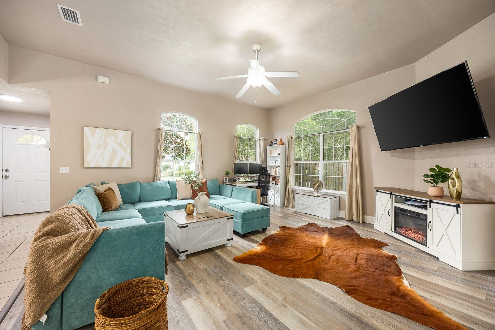 CREEKSIDE VILLAS AT TURKEY CREEK - Residential