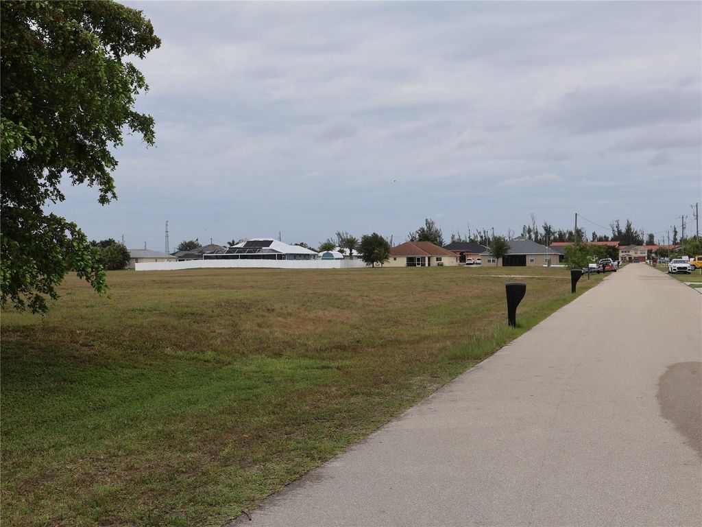 Photo of 1321 SW 21st Avenue, Cape Coral, FL 33991 (MLS # A4674592)