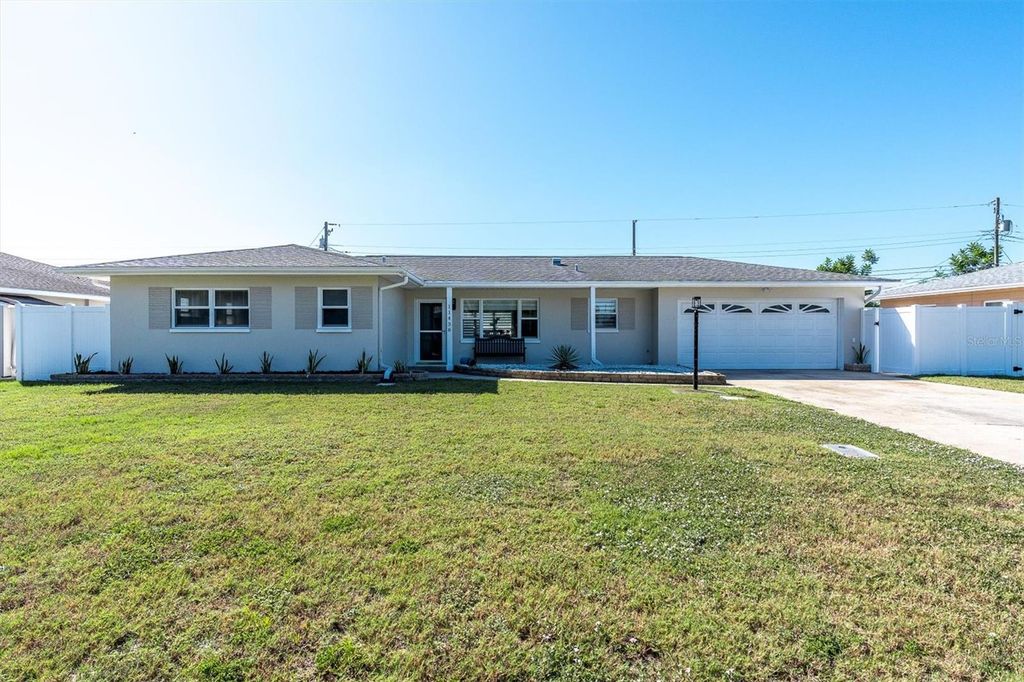 Photo of 11438 65th Avenue, Seminole, FL 33772 (MLS # TB8440045)