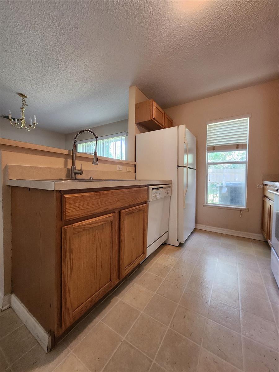ASHBURN SQUARE TWNHMS - Residential Lease