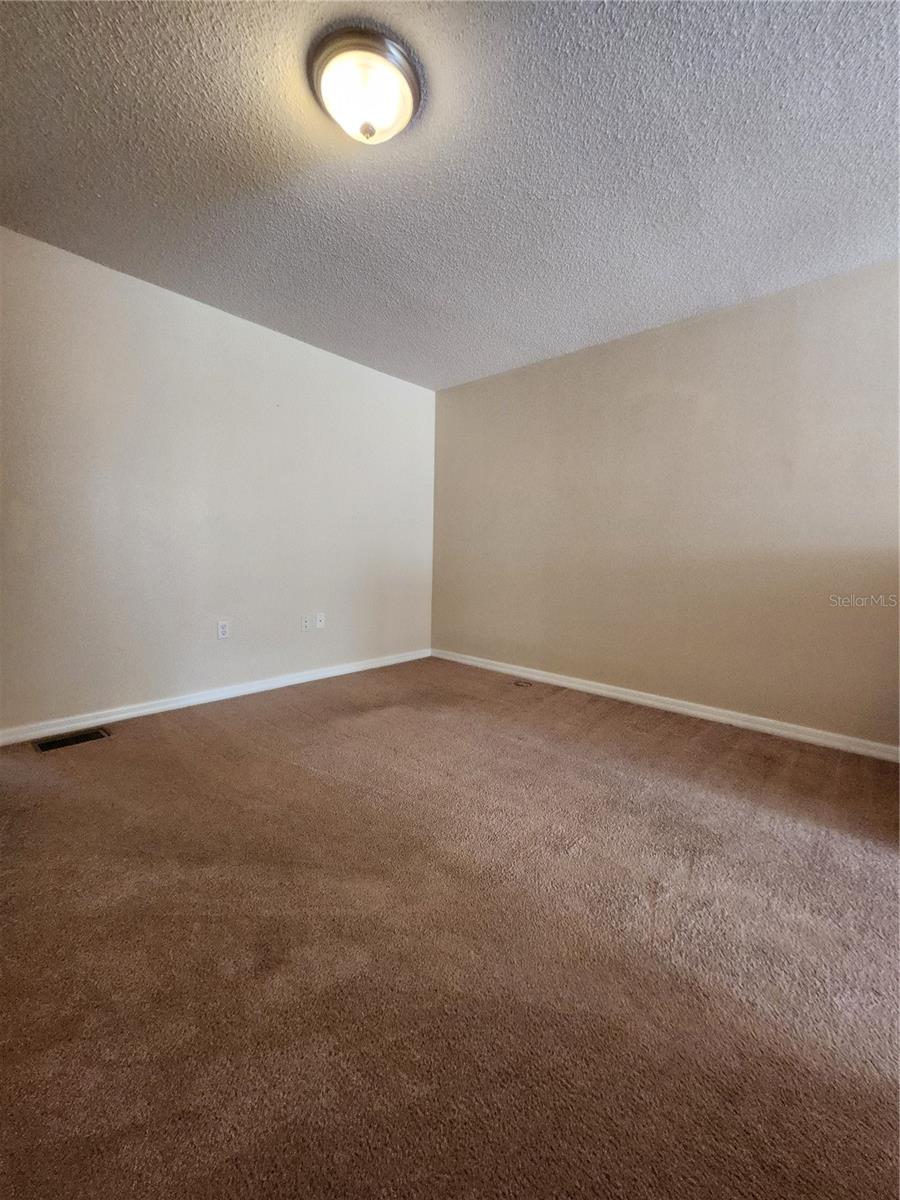 ASHBURN SQUARE TWNHMS - Residential Lease