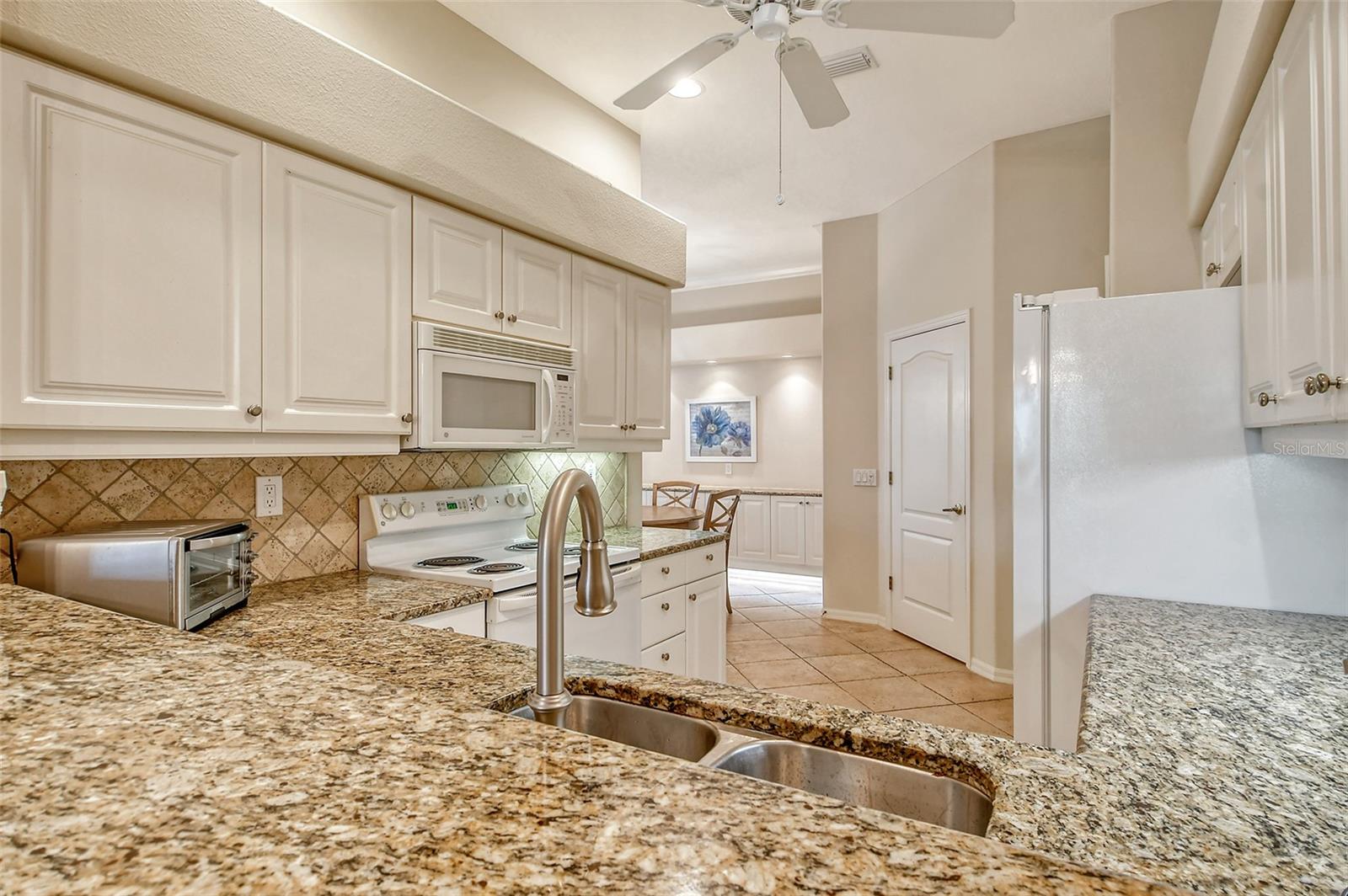 STONEYBROOK GOLF & COUNTRY CLUB - Residential