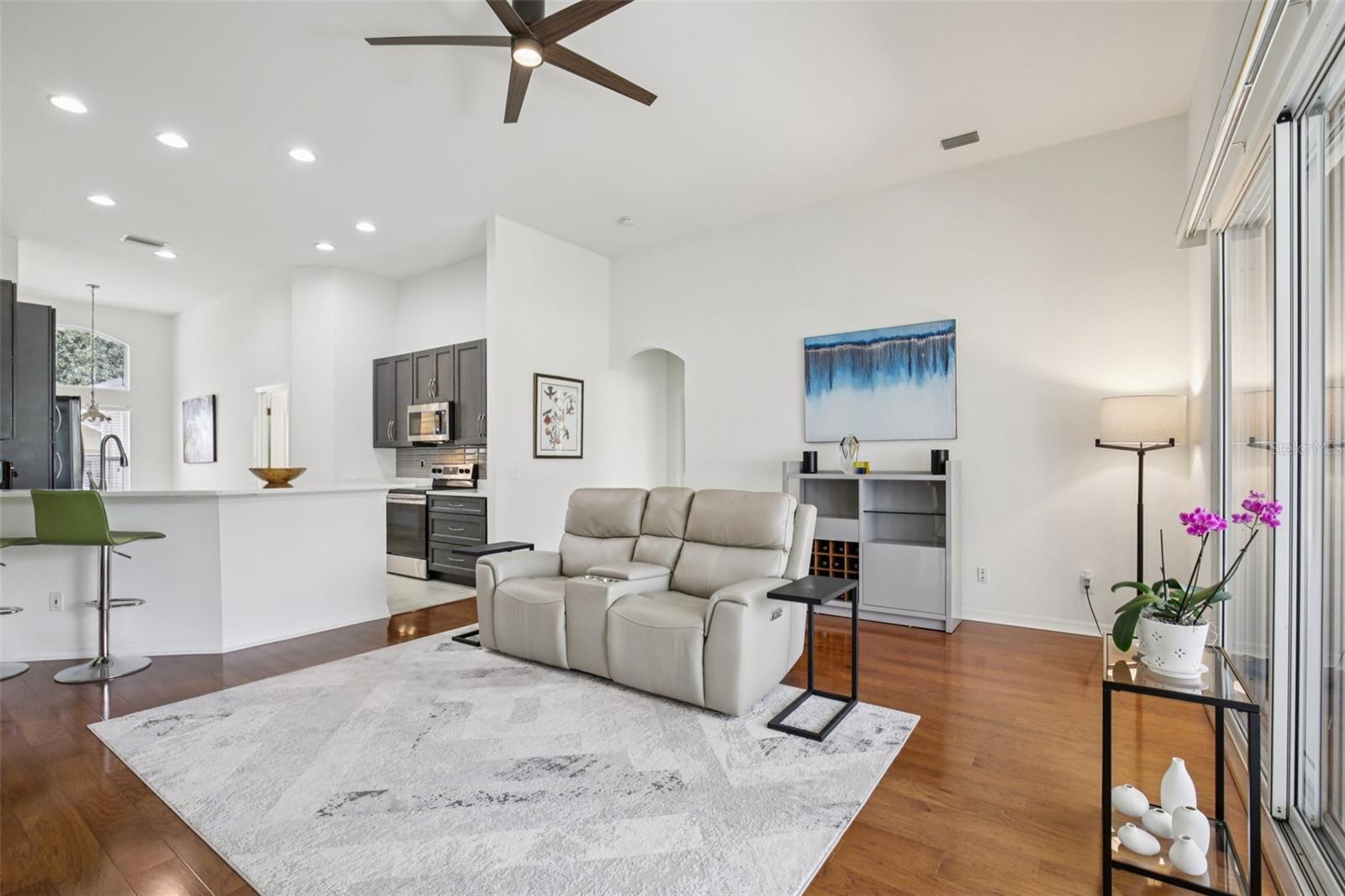 THE OAKS AT WOODLAND PARK PH 1 - Residential