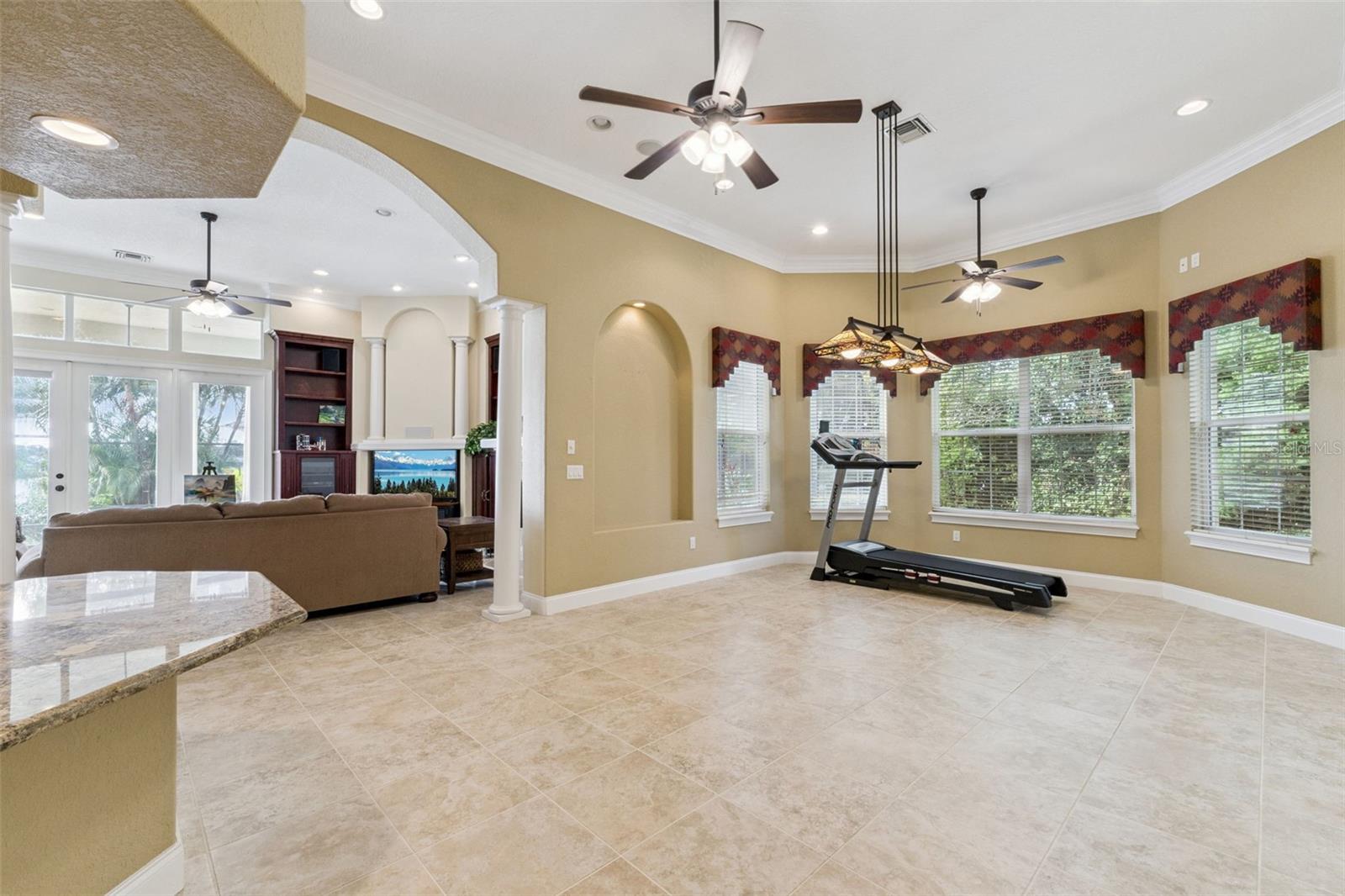 JOHNS COVE 43/104 - Residential