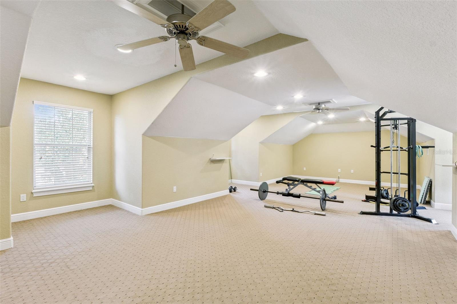 JOHNS COVE 43/104 - Residential