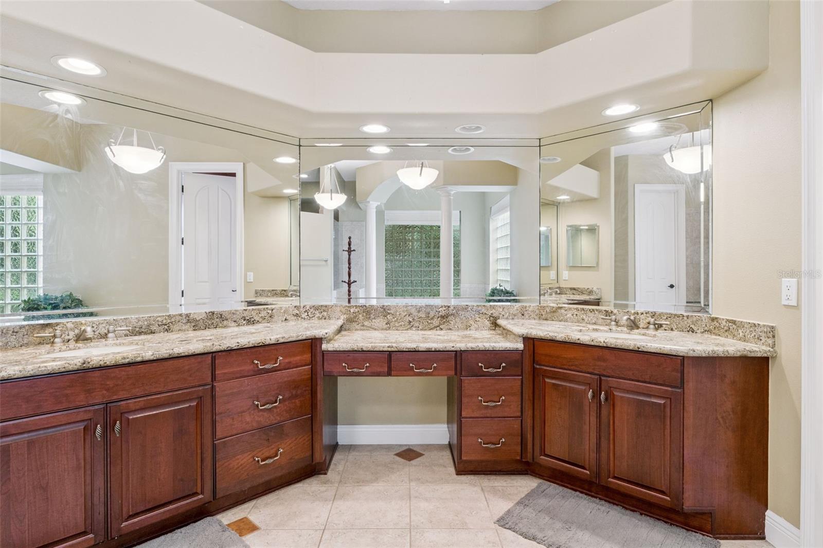 JOHNS COVE 43/104 - Residential