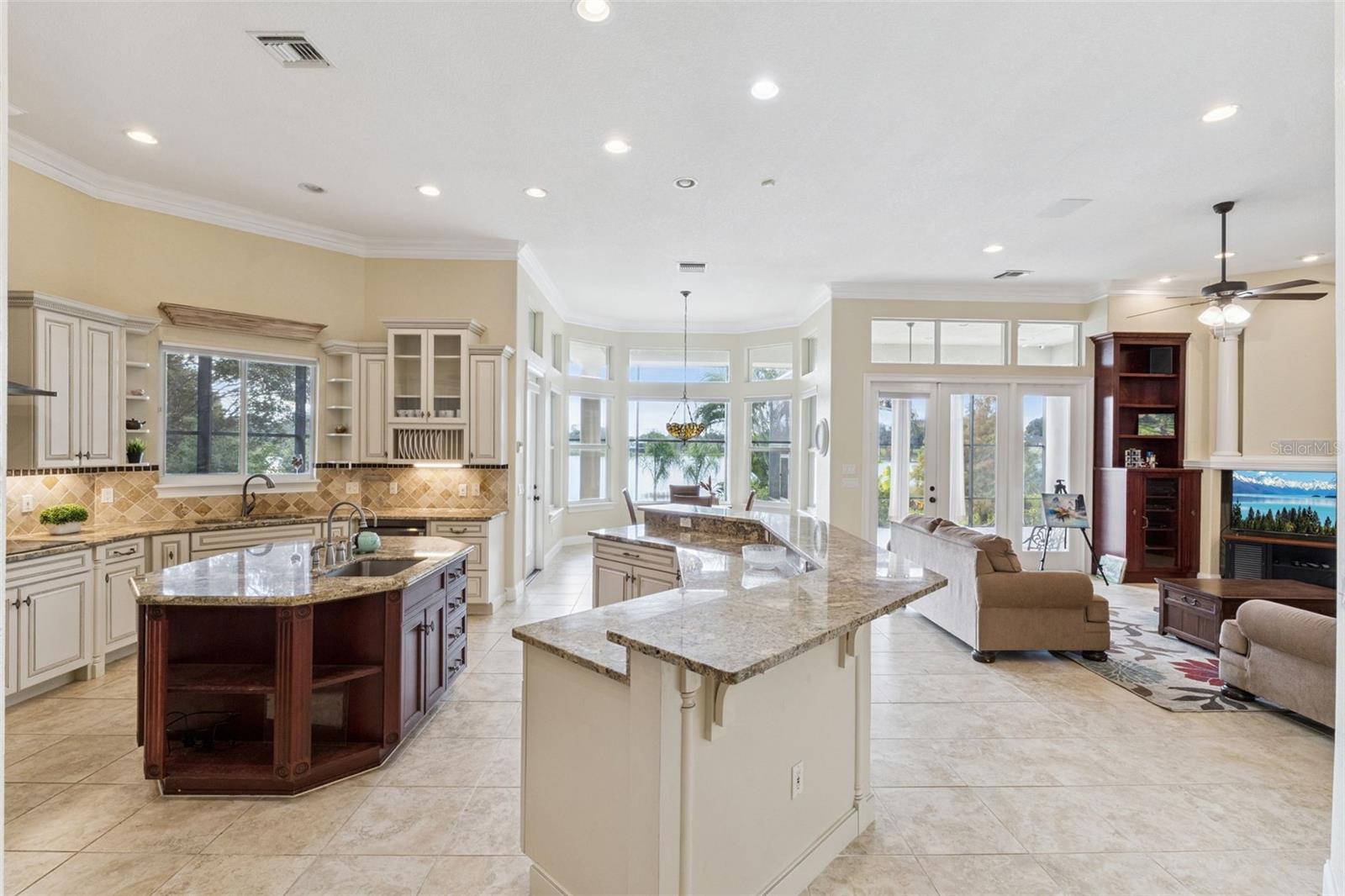 JOHNS COVE 43/104 - Residential