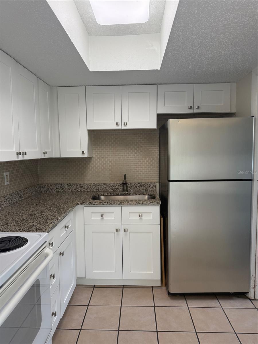 NORTH VAMO SUB 2 - Residential Lease