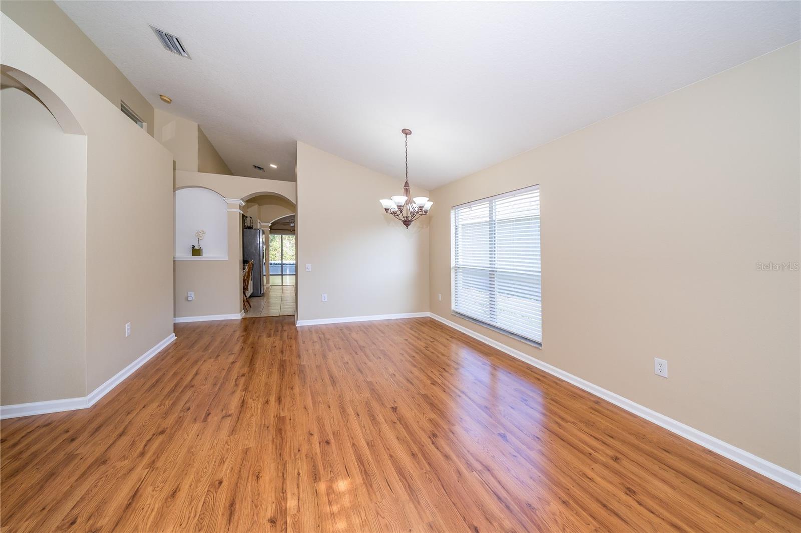 5913 LAWRIN COURT