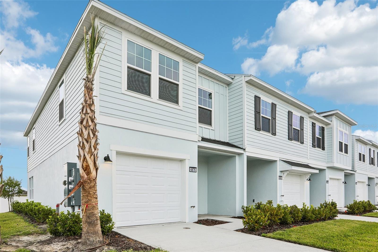 6876 HOLCOMBE DOWN DRIVE
