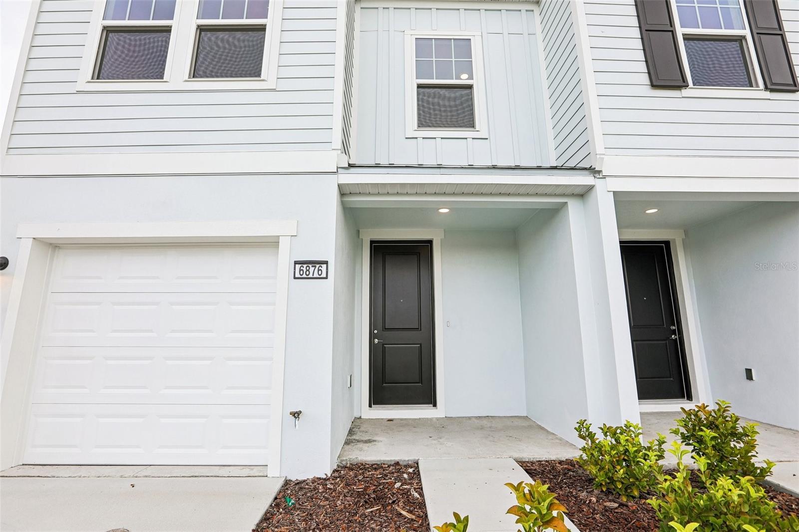 6876 HOLCOMBE DOWN DRIVE