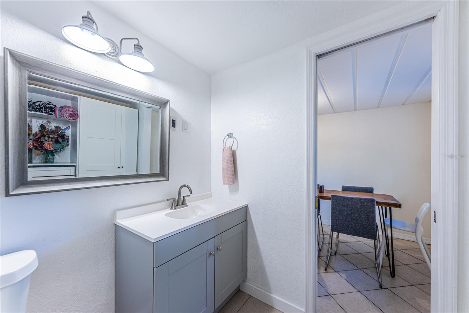 MEADOW LAWN 1ST ADD - Residential