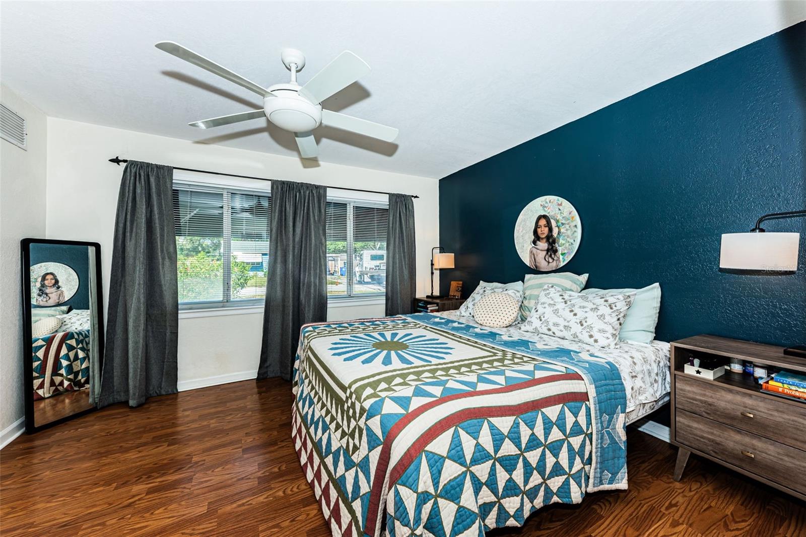 MEADOW LAWN 1ST ADD - Residential