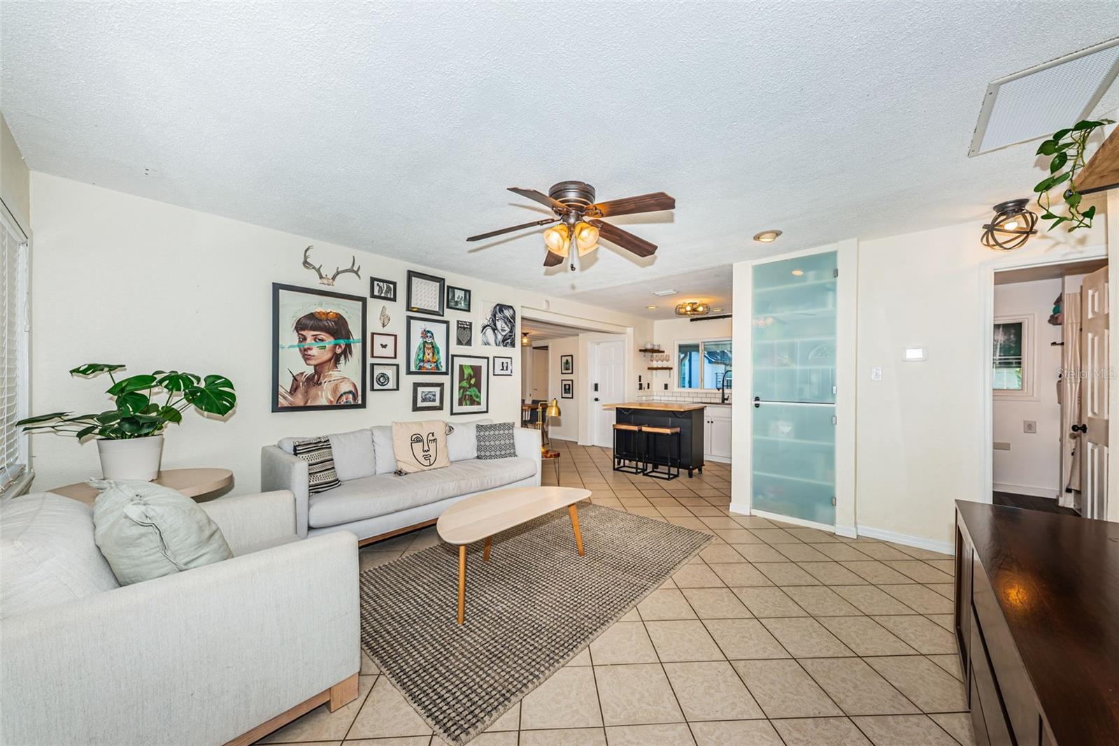 MEADOW LAWN 1ST ADD - Residential