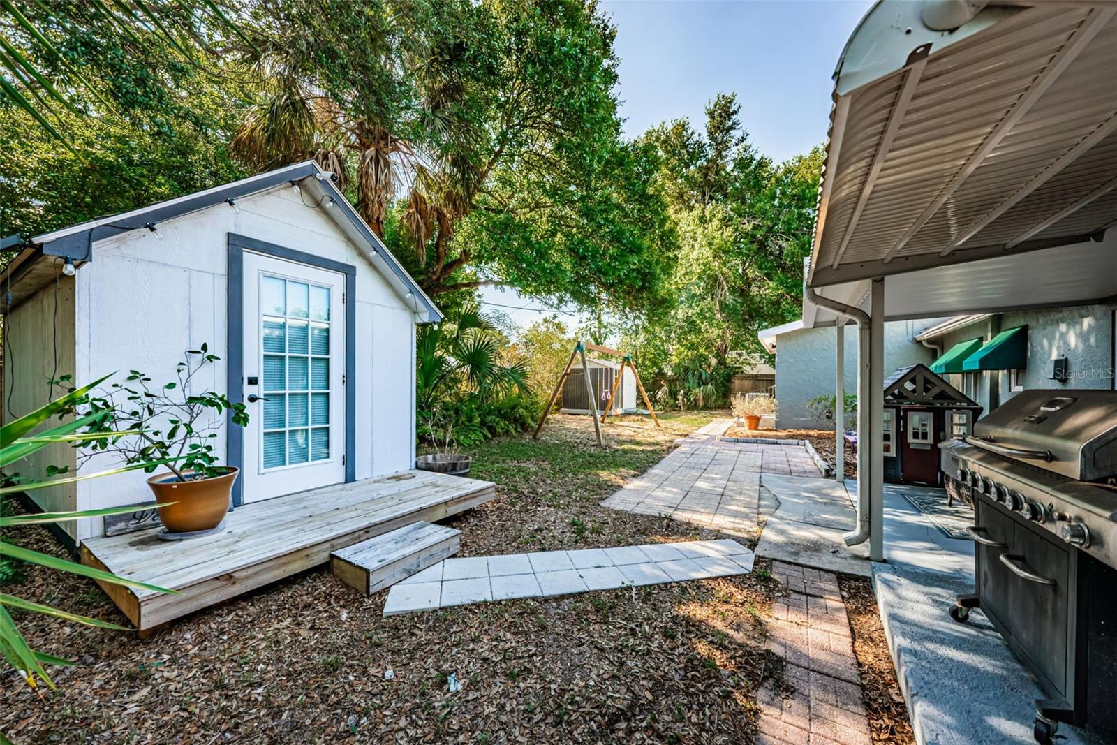 MEADOW LAWN 1ST ADD - Residential