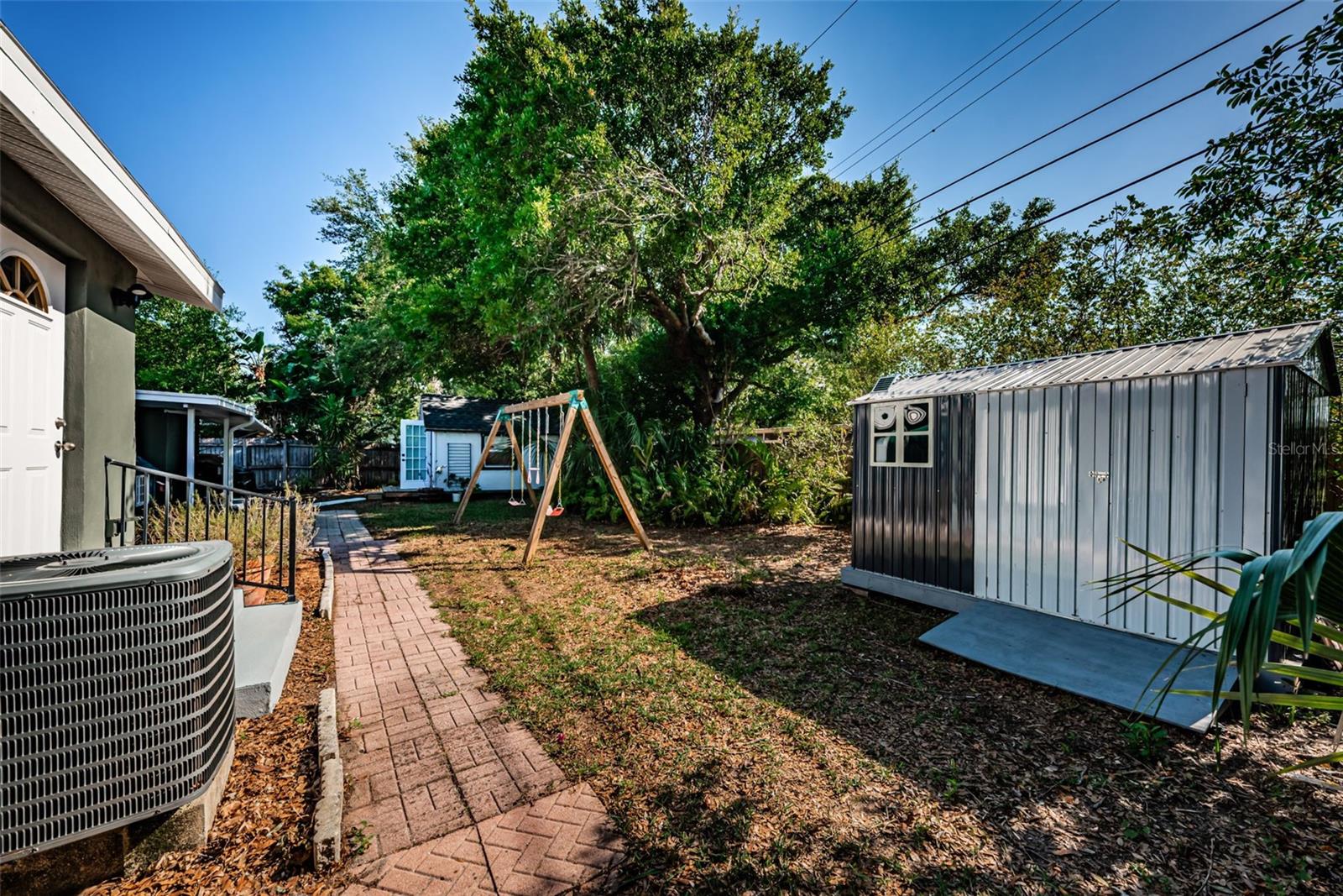 MEADOW LAWN 1ST ADD - Residential