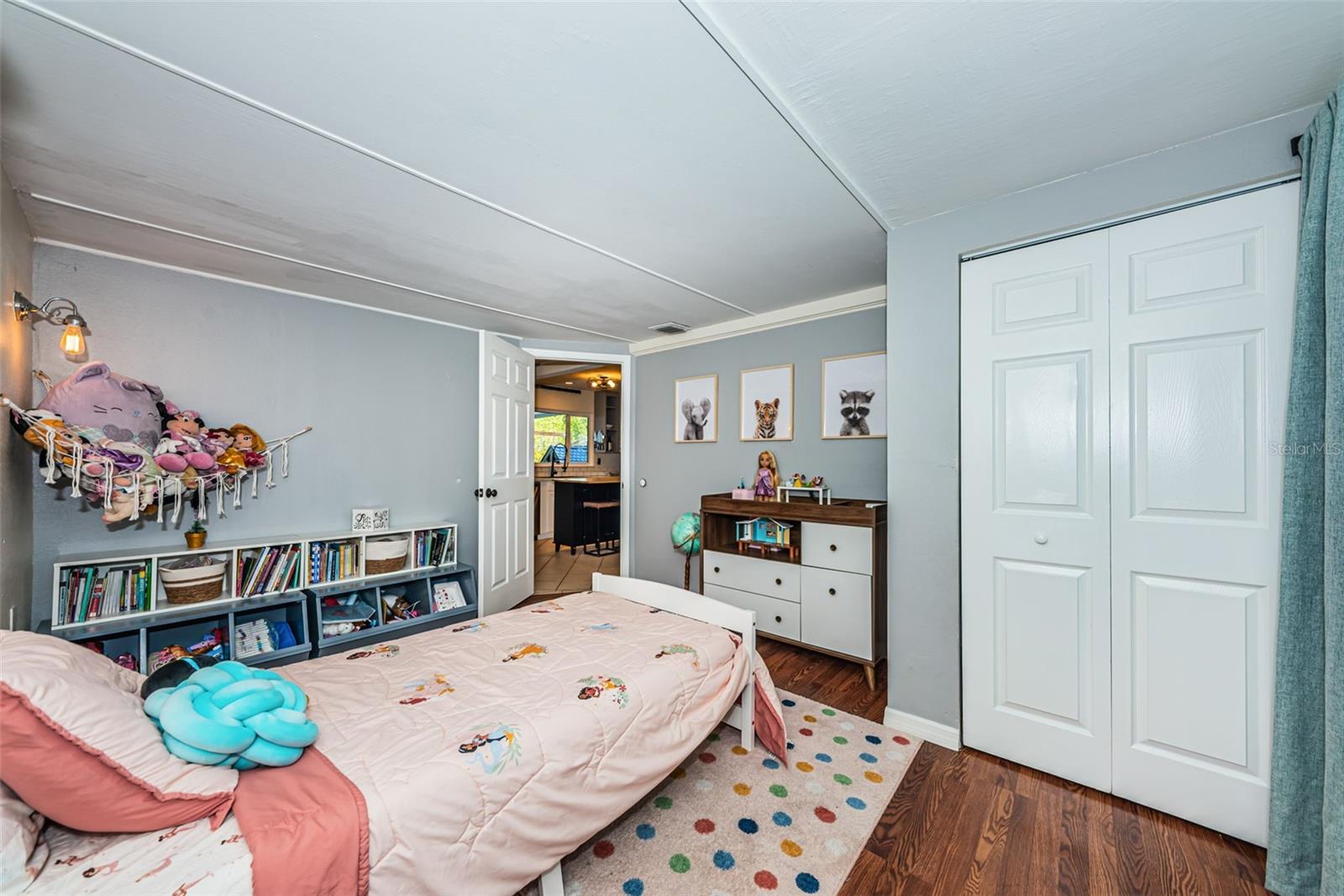 MEADOW LAWN 1ST ADD - Residential