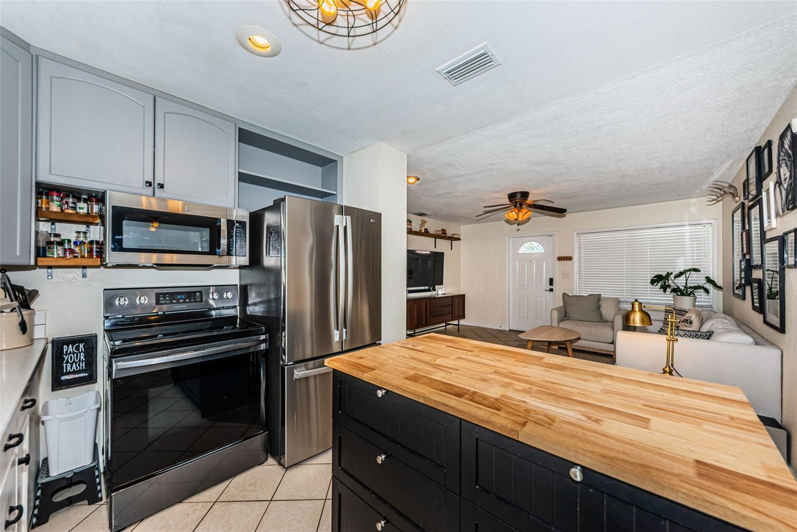 MEADOW LAWN 1ST ADD - Residential