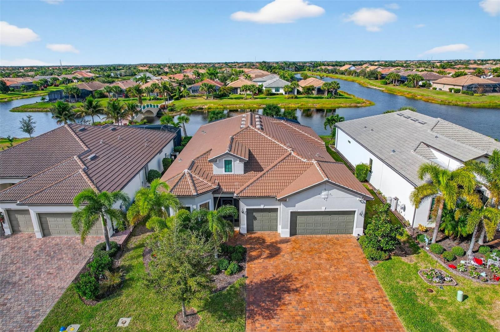 ISLANDWALK - Residential