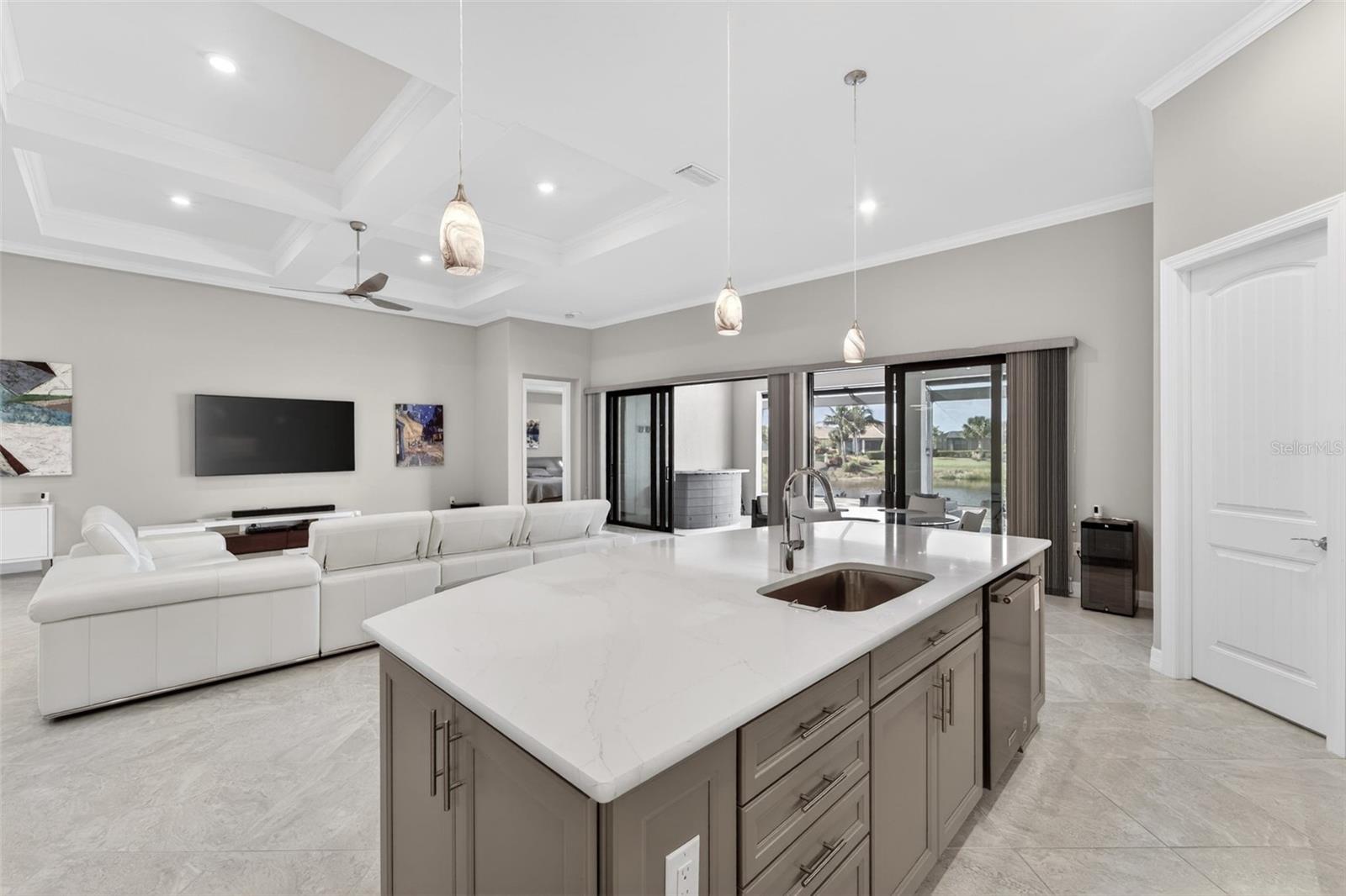 ISLANDWALK - Residential