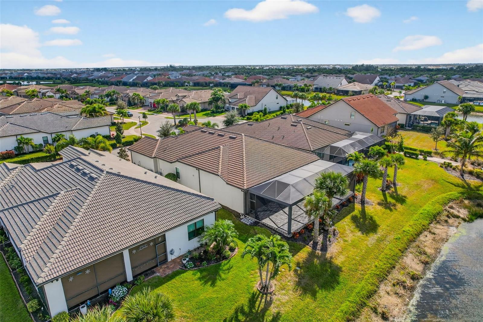 ISLANDWALK - Residential