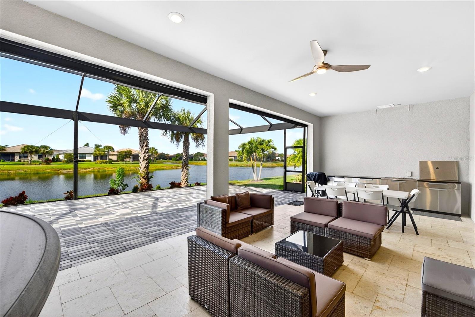 ISLANDWALK - Residential