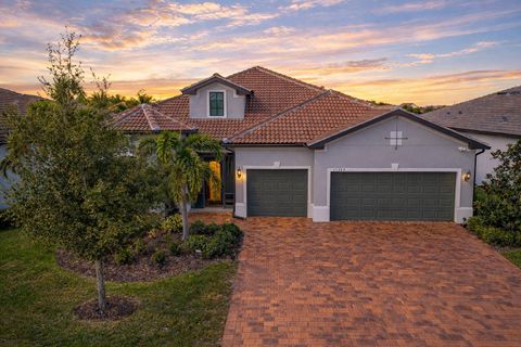 Photo of 13387 Pelto Street, Venice, FL 34293 (MLS # N6141976)