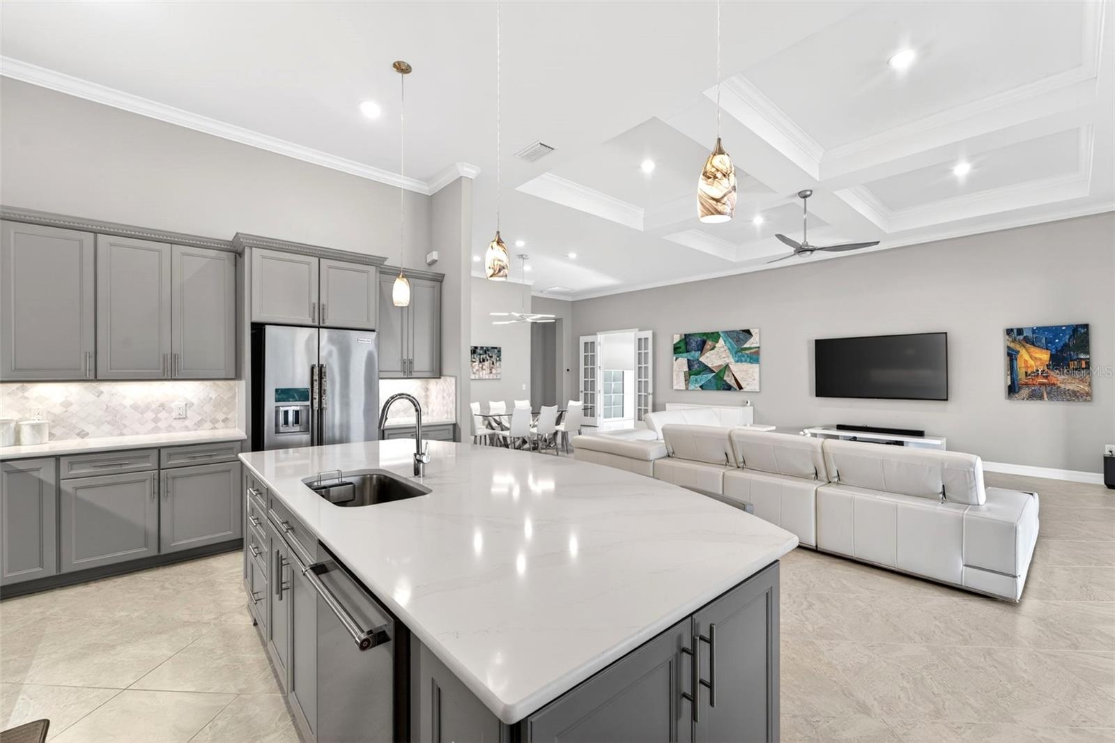 ISLANDWALK - Residential