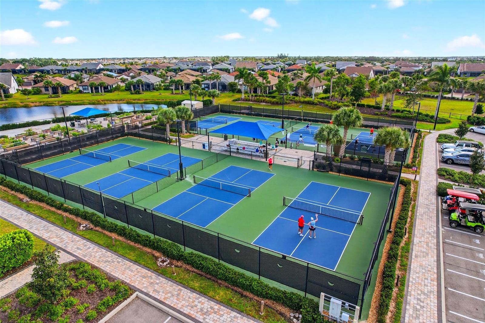 ISLANDWALK - Residential