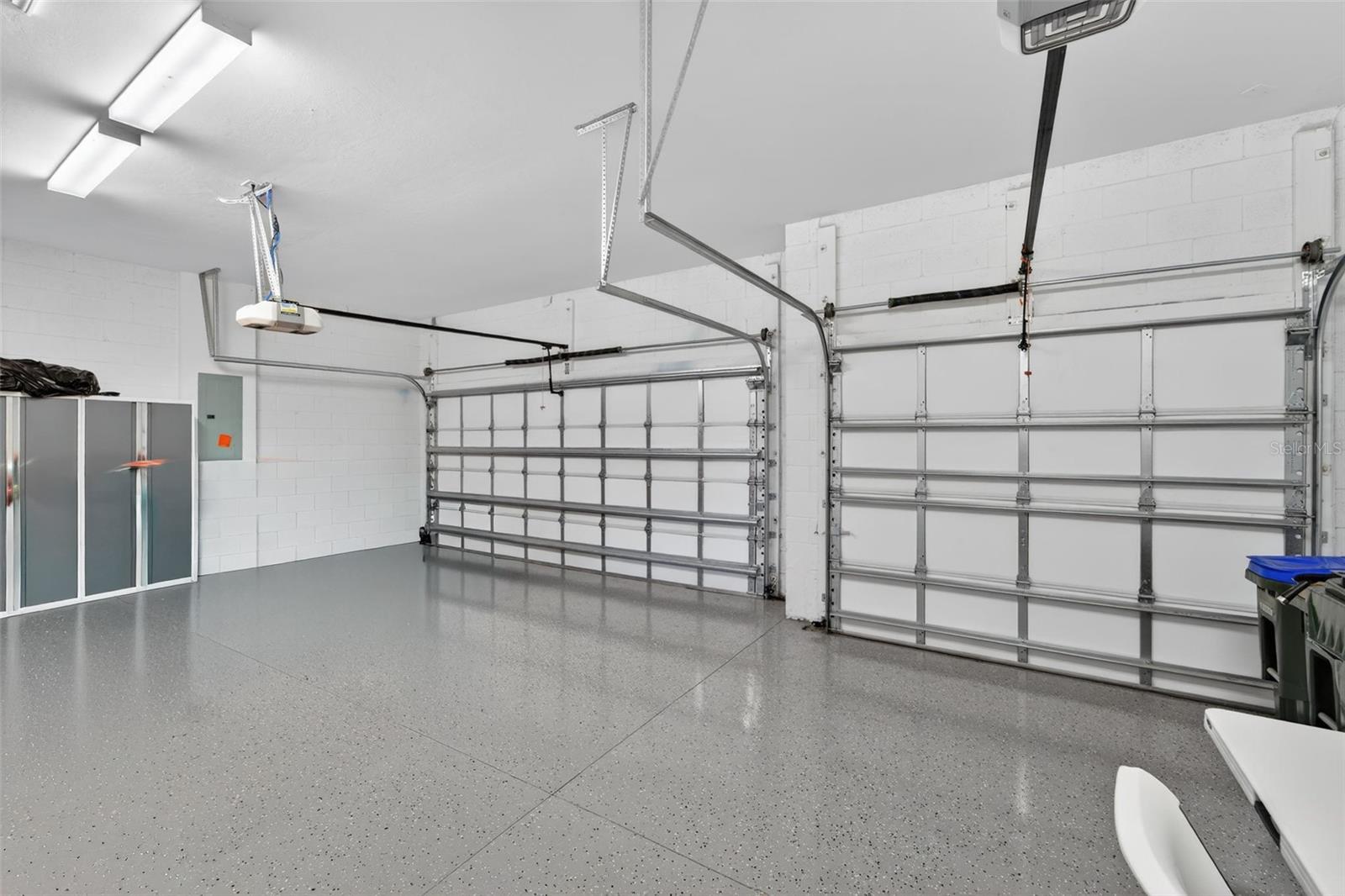 ISLANDWALK - Residential