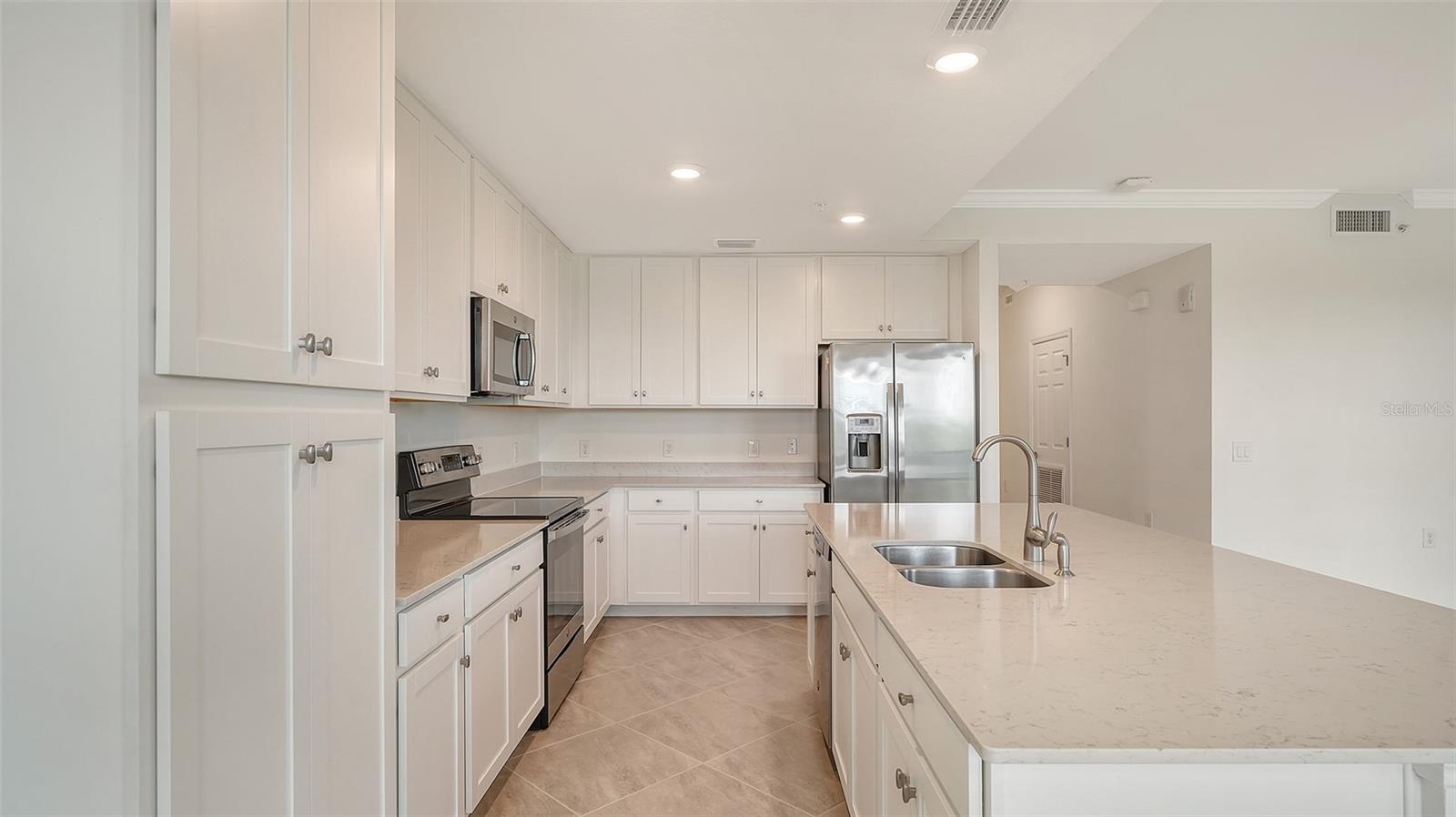 TERRACE V AT LAKEWOOD NATIONAL PH II - Residential